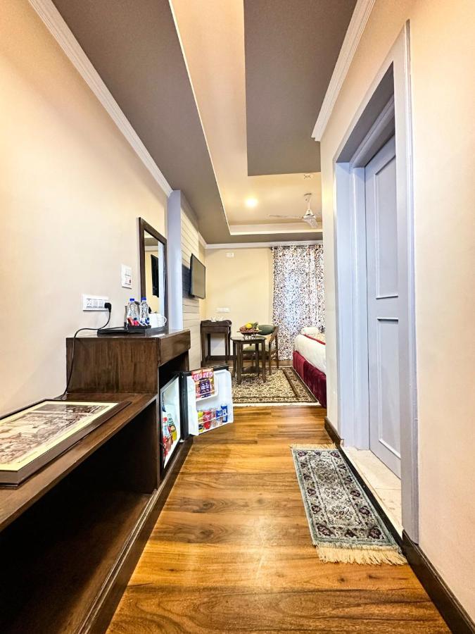 Srinagar Group Of Hotels Экстерьер фото