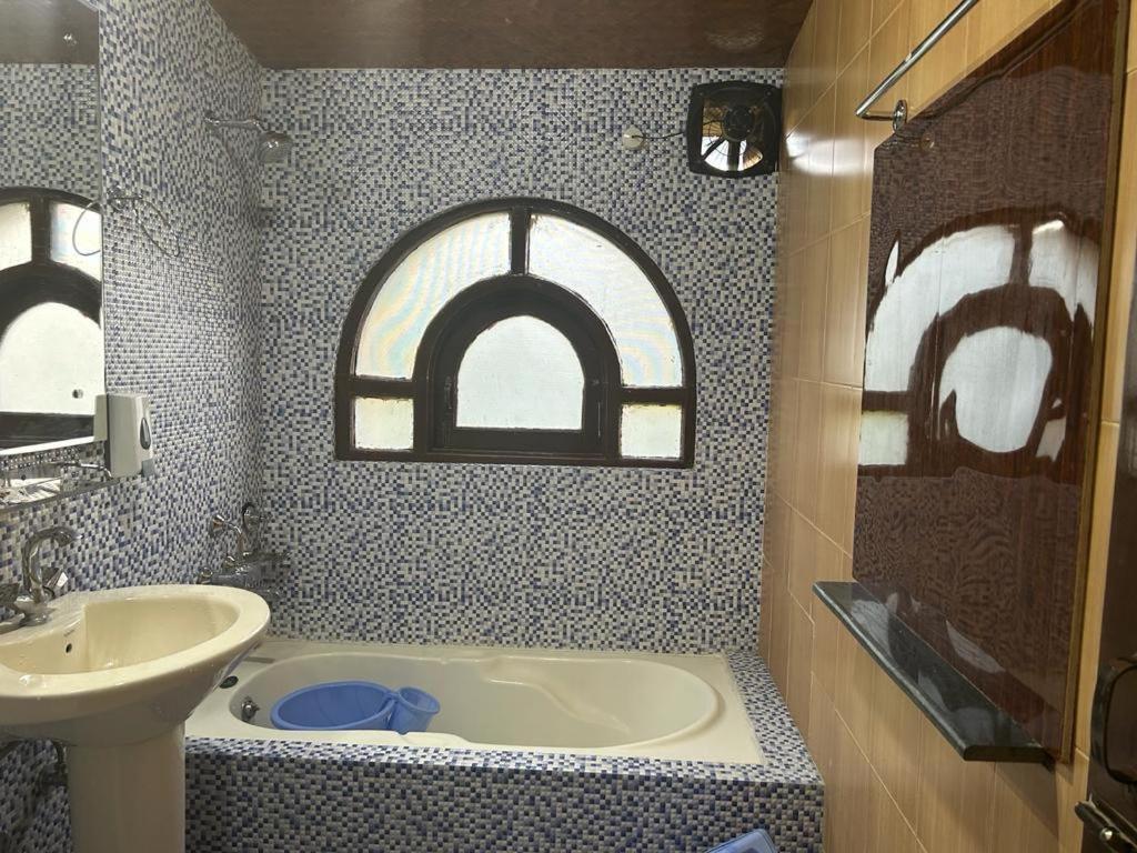Srinagar Group Of Hotels Экстерьер фото
