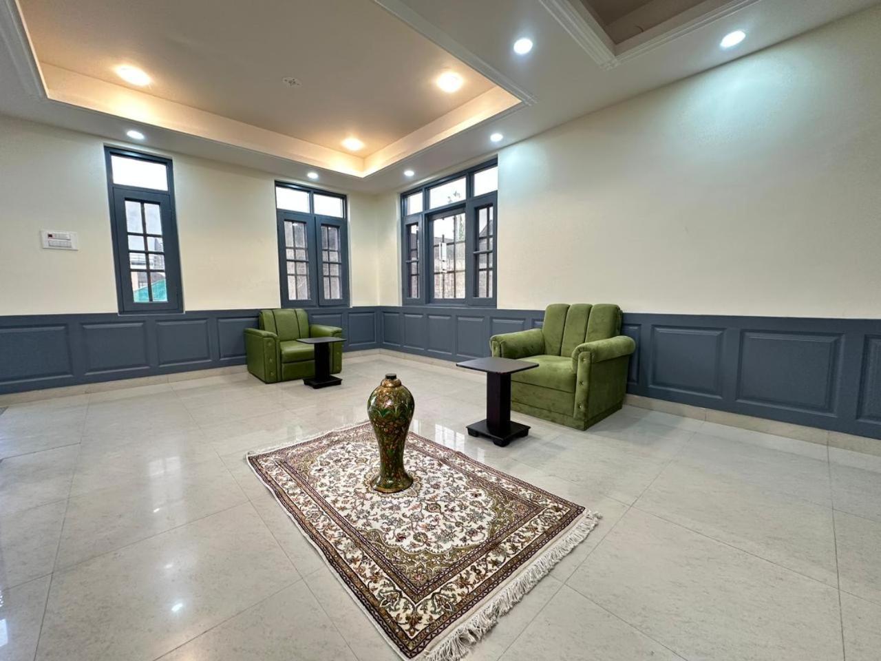 Srinagar Group Of Hotels Экстерьер фото