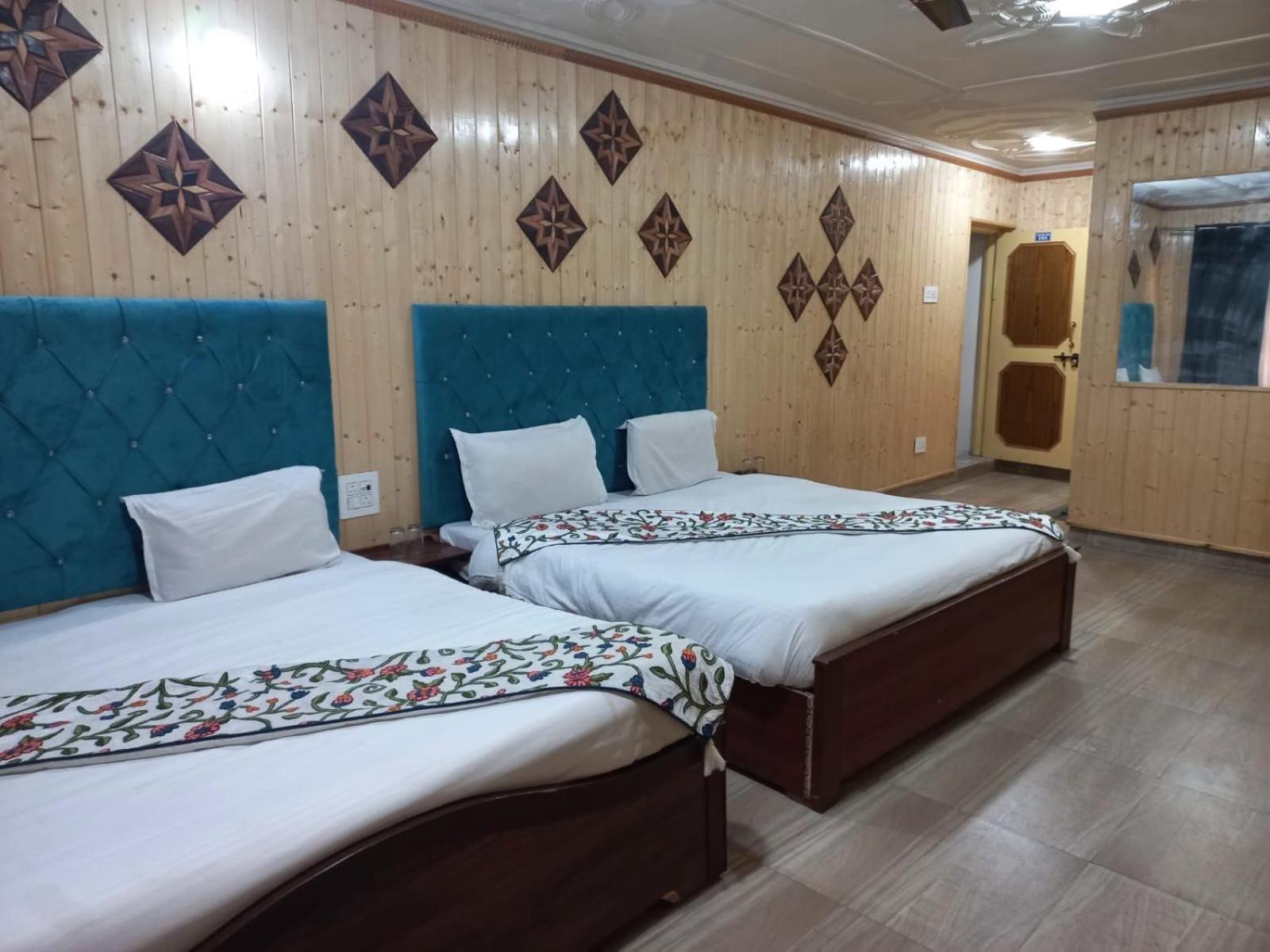 Srinagar Group Of Hotels Экстерьер фото