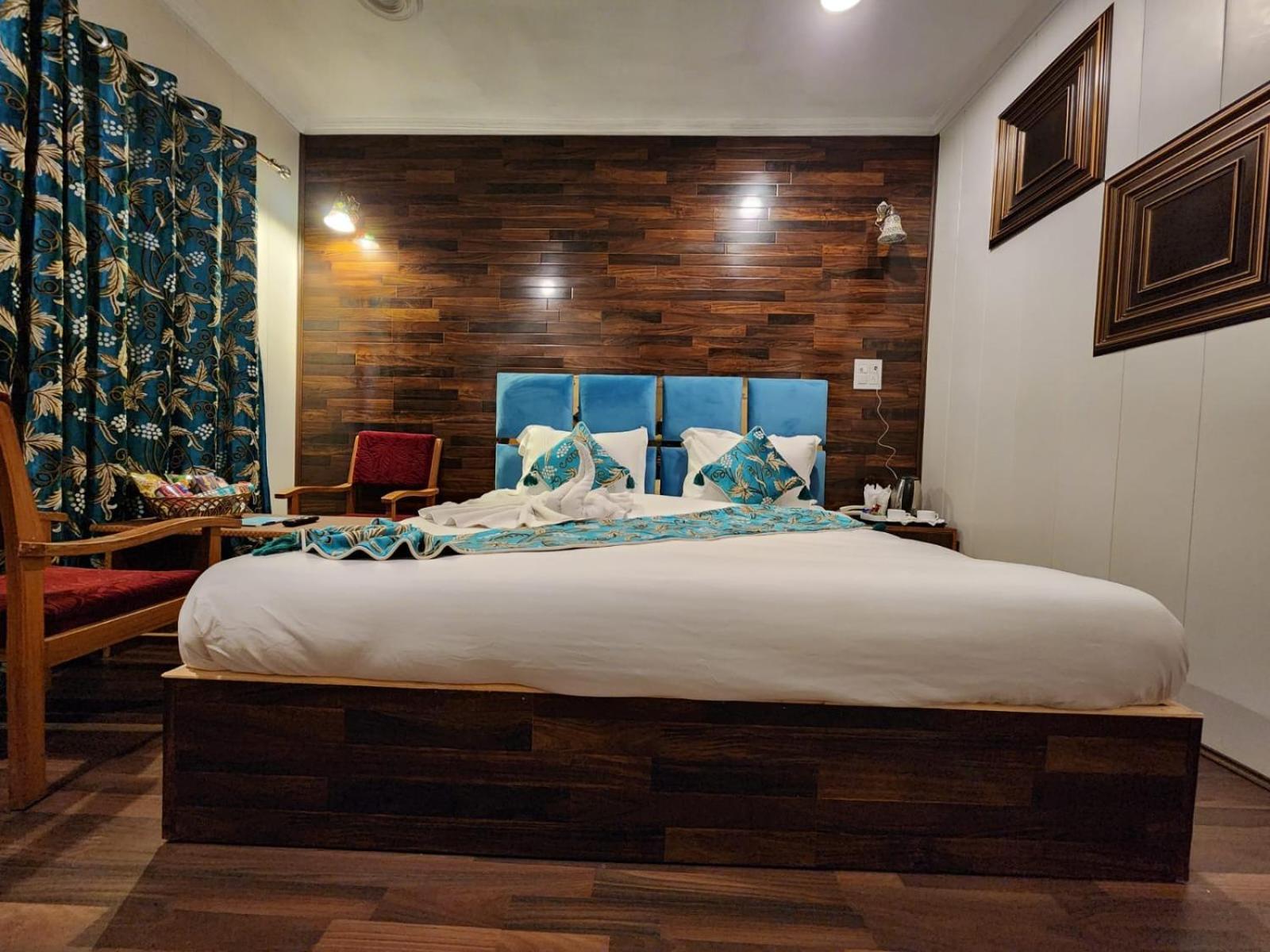 Srinagar Group Of Hotels Экстерьер фото