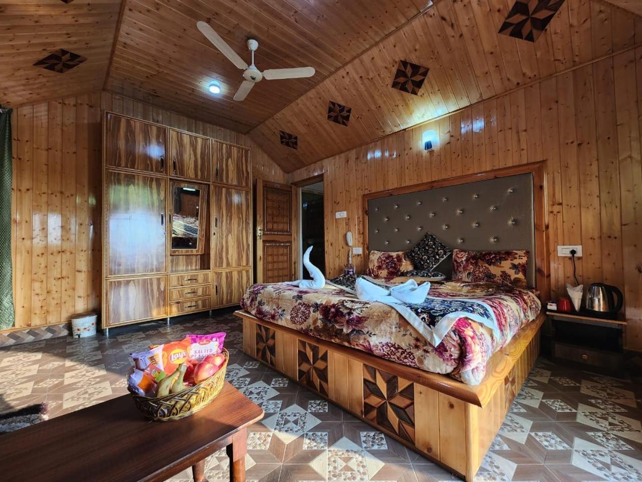 Srinagar Group Of Hotels Экстерьер фото