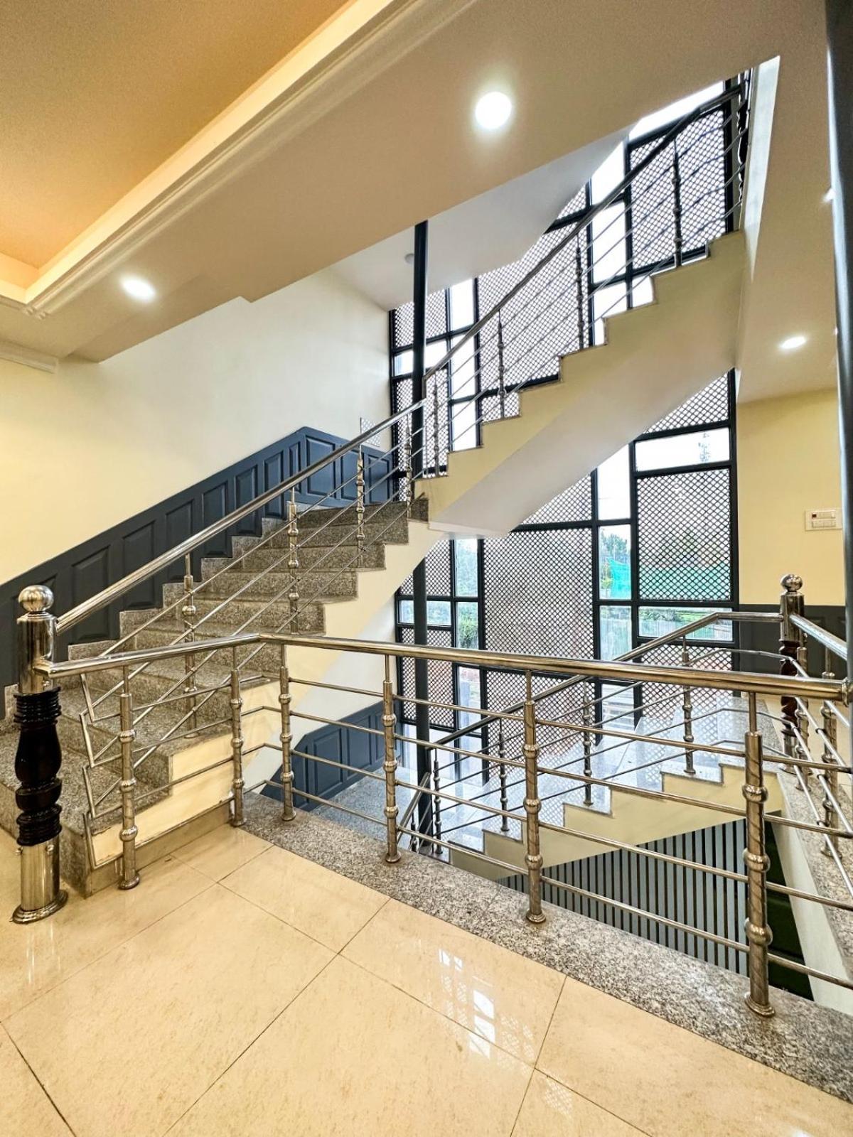 Srinagar Group Of Hotels Экстерьер фото