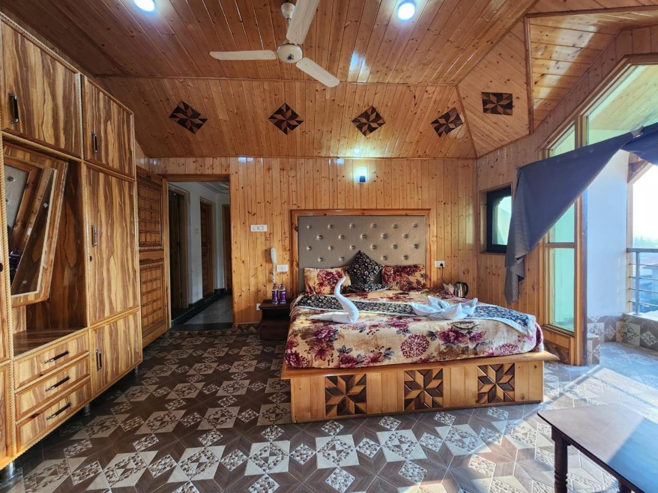 Srinagar Group Of Hotels Экстерьер фото