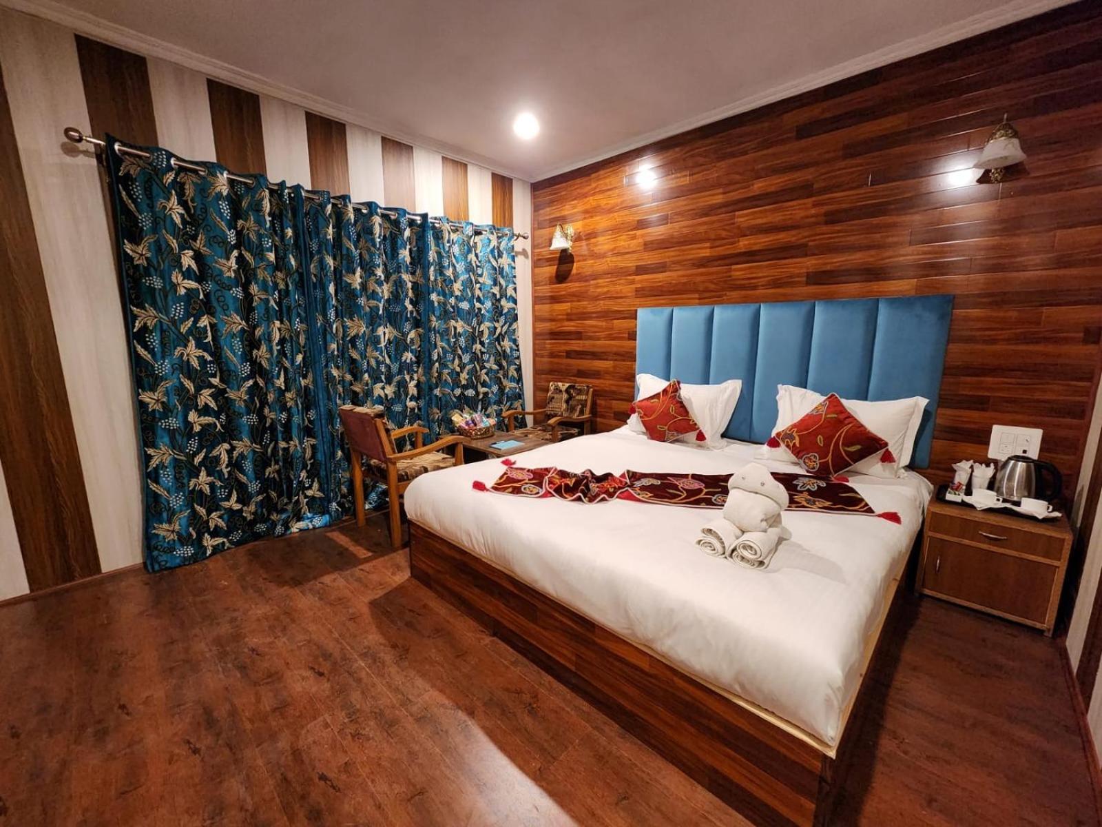 Srinagar Group Of Hotels Экстерьер фото