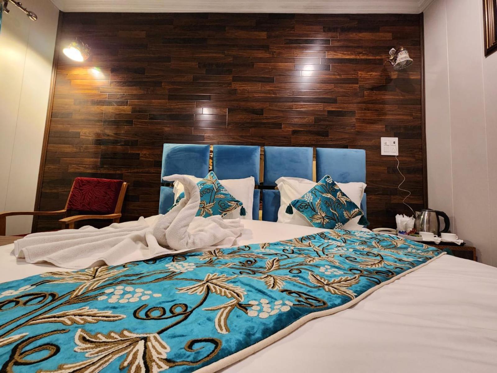 Srinagar Group Of Hotels Экстерьер фото